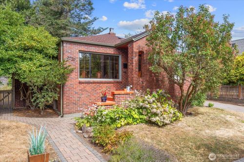 3020 Nw 60th Street, Seattle, WA, 98107 | Card Image