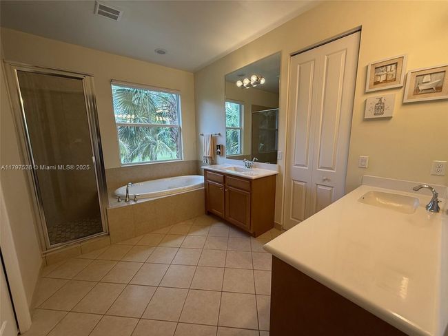 3390 - 3390 Nw 124 Th Ter, House other with 4 bedrooms, 4 bathrooms and null parking in Sunrise FL | Image 21