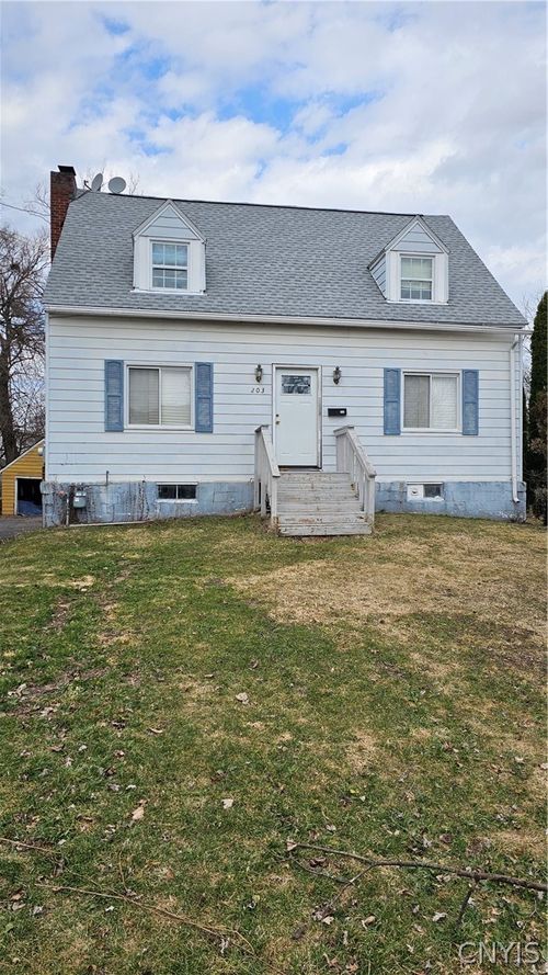 203 Wilmont Rd, Syracuse, NY, 13219-1215 | Card Image