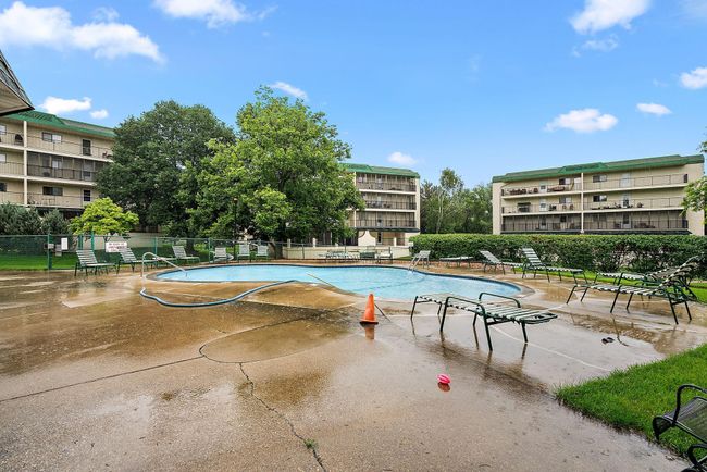 APT-409 - 10411 Cedar Lake Rd, Condo with 2 bedrooms, 2 bathrooms and null parking in Minnetonka MN | Image 33