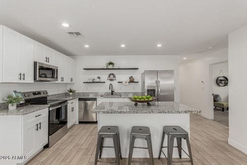 1934 E Carver Dr, Phoenix, AZ, 85040-2455 | Card Image