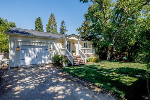 121 Laurel Avenue, Kenwood, CA, 95452 | Card Image