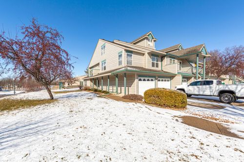 104 Morningside Dr Ne, Hutchinson, MN, 55350-4370 | Card Image