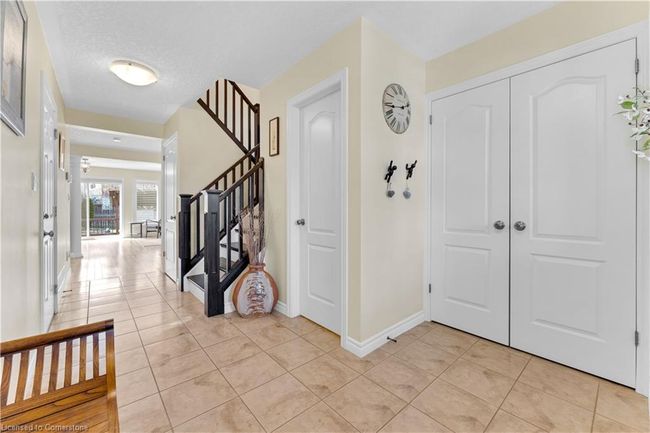 572 Altheim Cres, House other with 3 bedrooms, 4 bathrooms and 4 parking in Waterloo ON | Image 5
