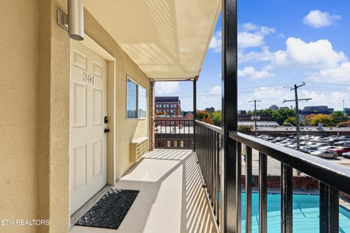 301-510 14th St, Knoxville, TN, 37916-2100 | Card Image