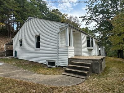 2606 Roselane Drive, House other with 3 bedrooms, 2 bathrooms and null parking in Charleston WV | Image 3