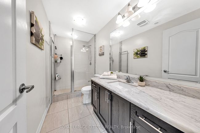 123 Luzon Ave, Home with 3 bedrooms, 3 bathrooms and 2 parking in Markham ON | Image 34