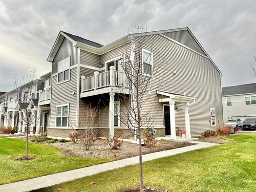 4397 Chelsea Manor Cir, Aurora, IL, 60504-3275 | Card Image