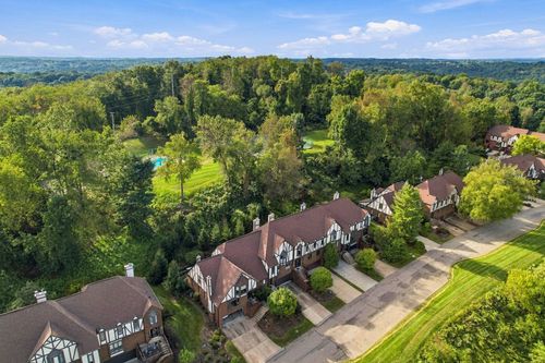 421 Forest Highlands Dr, Pittsburgh, PA, 15238-1340 | Card Image