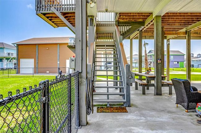 950 Seadrift Dr, House other with 5 bedrooms, 4 bathrooms and null parking in Crystal Beach TX | Image 26