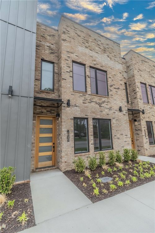 4104 W Olive St, Rogers, AR, 72756-1808 | Card Image