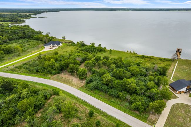Bird's eye view of a nearby body of water | Image 13