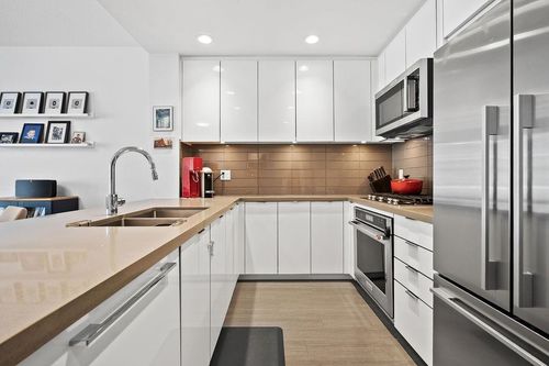 328-255 W 1st St, North Vancouver, BC, V7M3G8 | Card Image