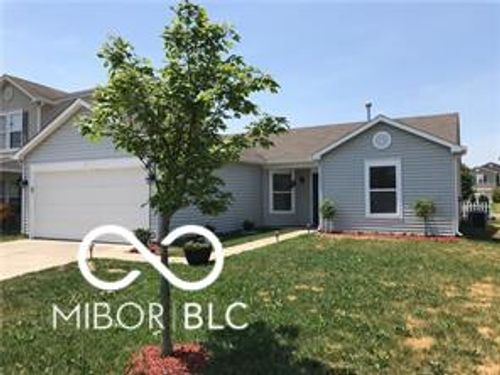 8331 S Evening Dr, Pendleton, IN, 46064-9462 | Card Image
