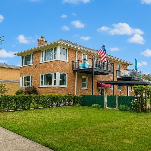 a-7935 Karlov Ave, Skokie, IL, 60076-3587 | Card Image