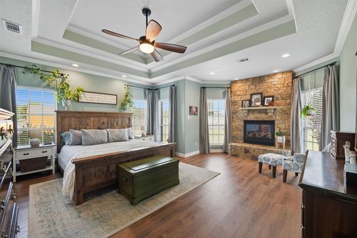 100 Overton Ridge Cir, Weatherford, TX, 76088-7846 | Card Image