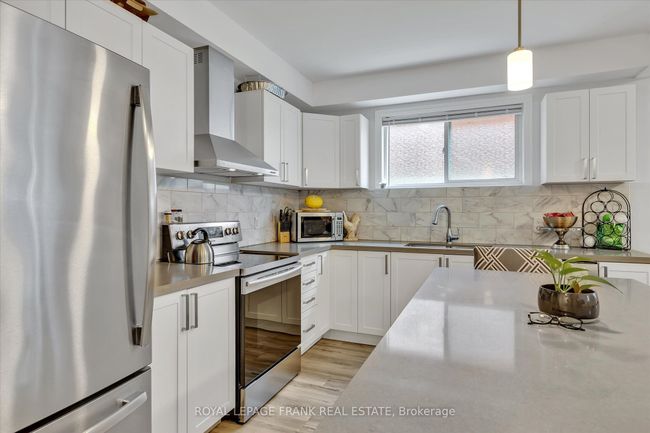 999 Baker St, House other with 5 bedrooms, 3 bathrooms and 2 parking in Peterborough ON | Image 35