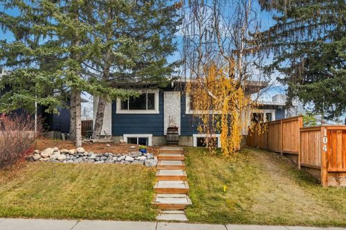 104 Cantree Place Sw, Calgary, AB, T2W2K2 | Card Image