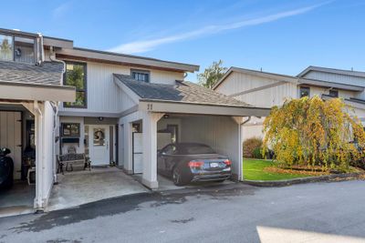 11 - 5600 Ladner Trunk Rd, Townhouse with 3 bedrooms, 2 bathrooms and 3 parking in Delta BC | Image 1