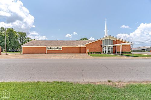 1011 Graceland Dr, Newport, AR, 72112-2672 | Card Image