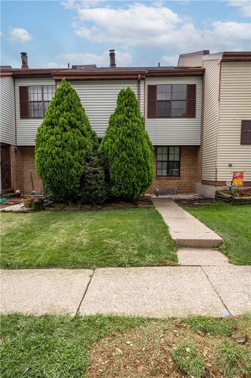 3418 Colonial Court, Allentown City, PA, 18104 | Card Image