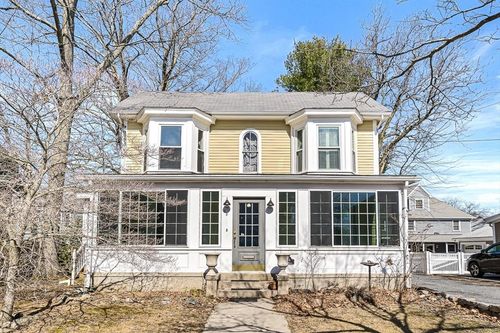 53 Lake St, Winchester, MA, 01890-1837 | Card Image