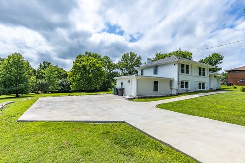 104 Anchor Dr, Hendersonville, TN, 37075-3412 | Card Image