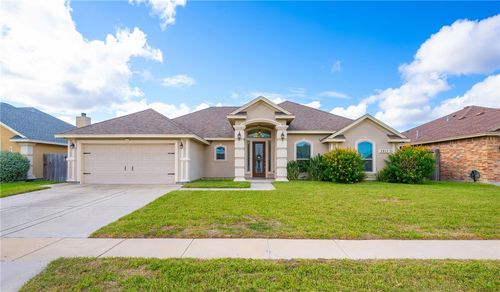 3817 Kangaroo Ct, Corpus Christi, TX, 78414-2105 | Card Image