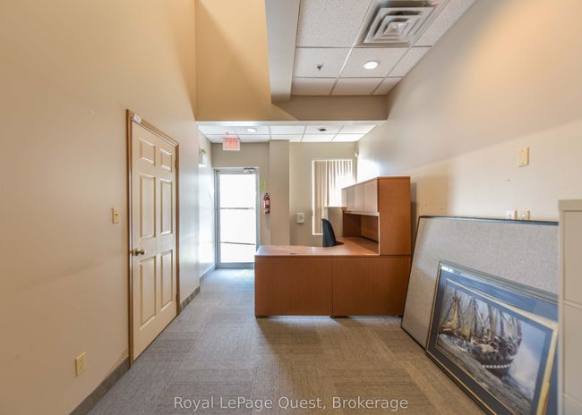 94 Colborne St W, Home with 0 bedrooms, 0 bathrooms and null parking in Orillia ON | Image 14