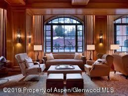 b55-315 E Dean St, Aspen, CO, 81611-1807 | Card Image