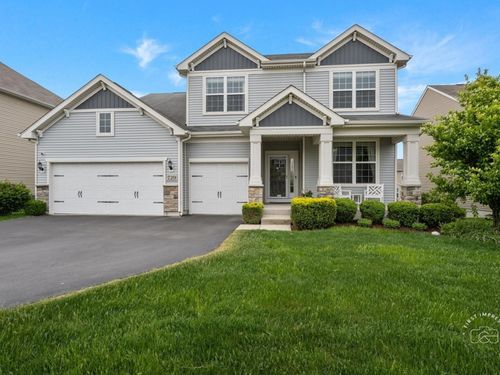 729 Hamilton Dr, South Elgin, IL, 60177-2108 | Card Image
