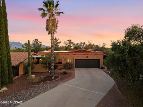10 E Camino De Diana, Green Valley, AZ, 85614 | Card Image