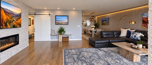 803-875 S Donner Way, Salt Lake City, UT, 84108-2142 | Card Image