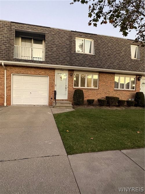 138 Rebecca Park, Buffalo, NY, 14207-1845 | Card Image