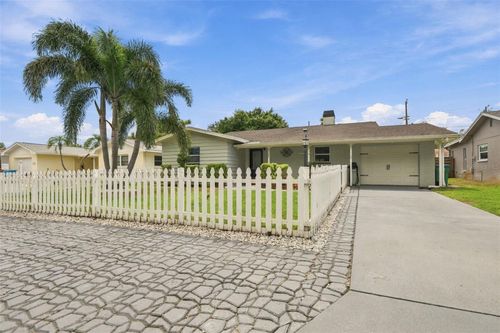 11084 102nd Ter, Seminole, FL, 33778-4112 | Card Image