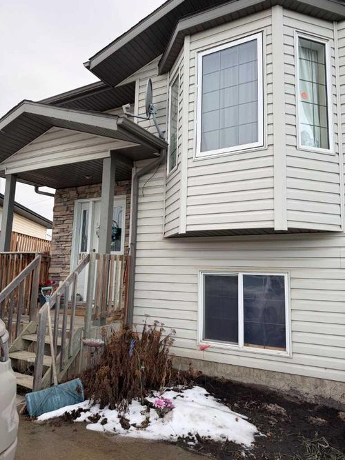 104 Kirkland Close, Red Deer, AB, T4P4A4 | Card Image