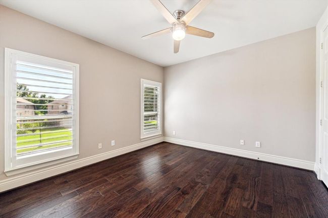 5215 Eagle Pointe Ct, House other with 5 bedrooms, 5 bathrooms and 2 parking in Sugar Land TX | Image 28