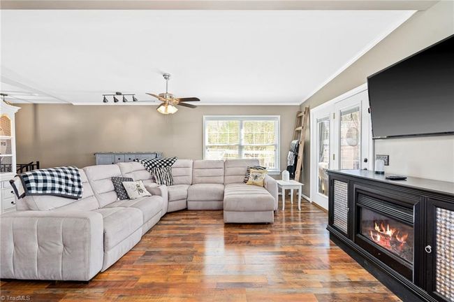 Open living areas that capitalize on the lake views! | Image 14