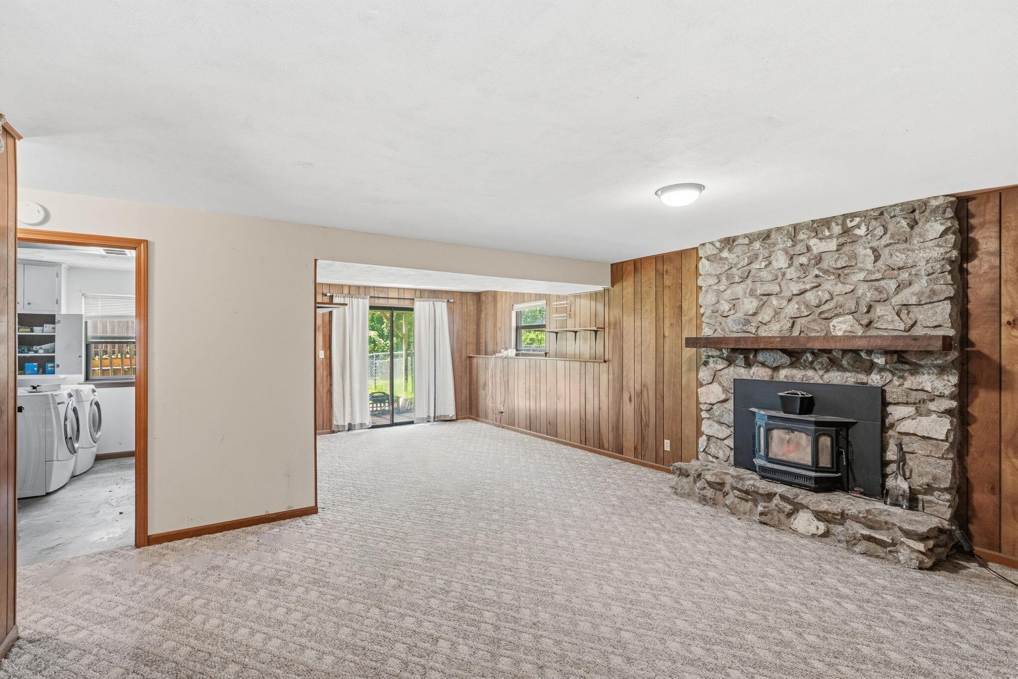Residential in BOONVILLE 3