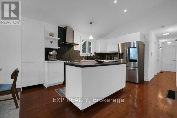 Residential in King (Pottageville) 4