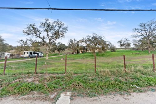 37000 Sand Creek Rd, Yokuts Valley, CA, 93675-9629 | Card Image