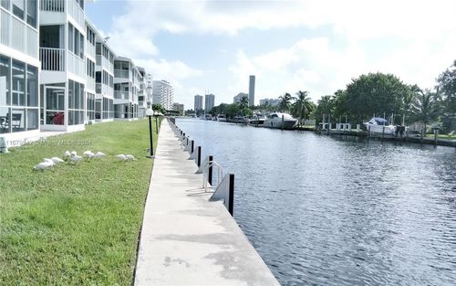 306-465 Paradise Isle Blvd, Hallandale Beach, FL, 33009 | Card Image