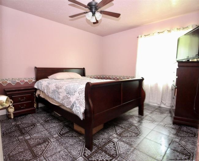 Secondary Bedroom | Image 33