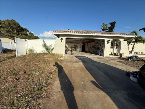 3713 Se 8th Ave, Cape Coral, FL, 33904-5226 | Card Image