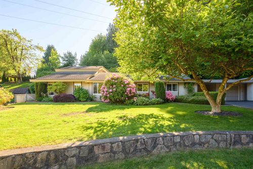 1747 Bellelynn Place, North Vancouver, BC, V7J2T9 | Card Image