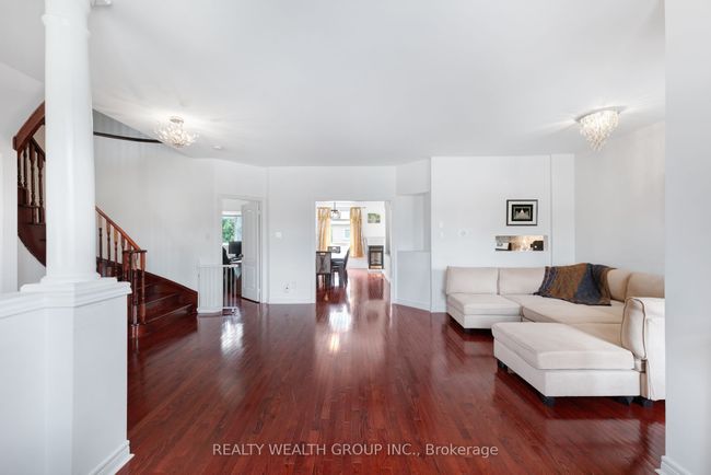 166 Sail Cres, House other with 5 bedrooms, 4 bathrooms and 4 parking in Maple ON | Image 9