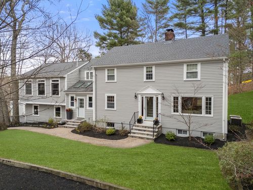 4 Forest St, Dover, MA, 02030-2415 | Card Image