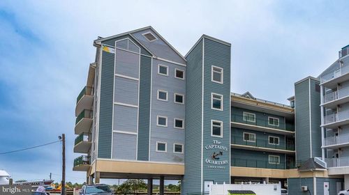 unit-203-1 Dock St, CRISFIELD, MD, 21817-1078 | Card Image