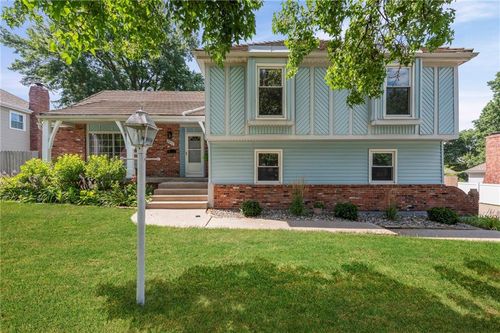 3511 Ne 61st Ter, Gladstone, MO, 64119-1983 | Card Image