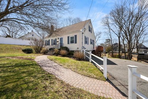 25 Hawkins Street, Weymouth, MA, 02189 | Card Image